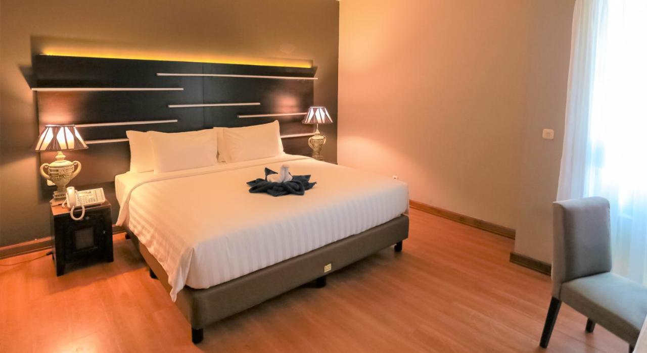 Madina Inn Yogyakarta Exterior photo