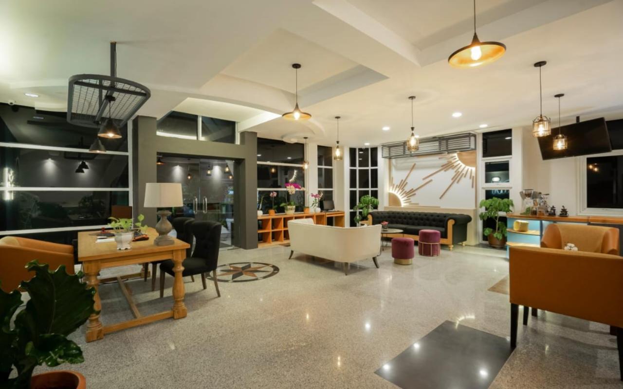 Madina Inn Yogyakarta Exterior photo