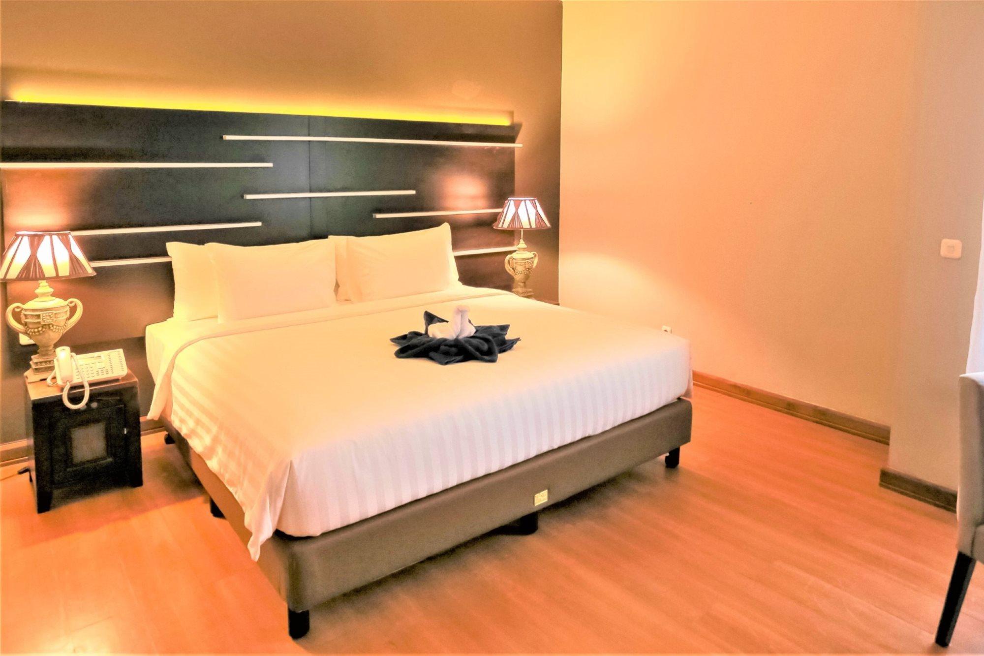 Madina Inn Yogyakarta Exterior photo
